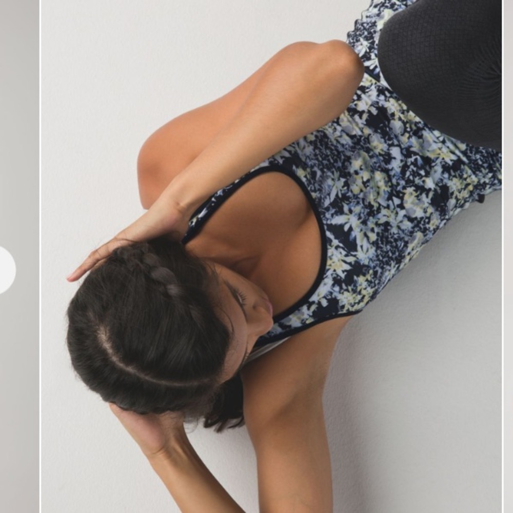 Lululemon Cool Racerback,Size 4 - Picture 4 of 7
